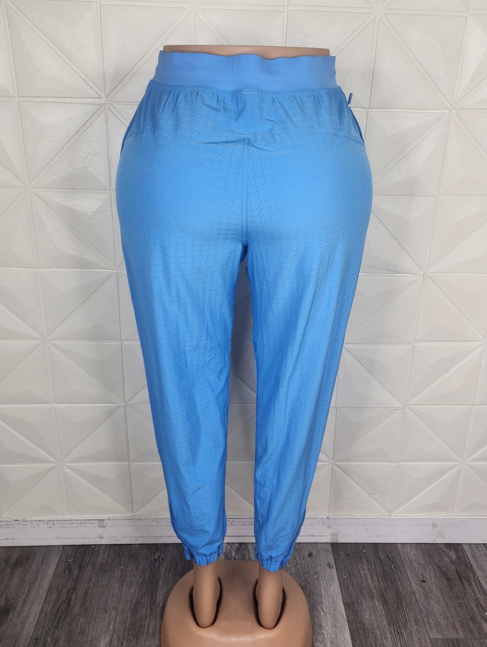 Lululemon Adapted State Perforated High-Rise Joggers Light Blue - Picture 7 of 9
